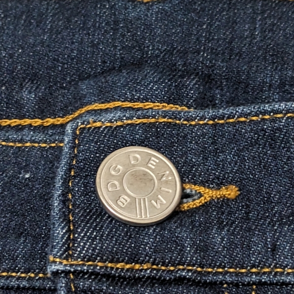 ⭐ BOGO BDG drainpipe high rise jeans - Picture 2 of 9